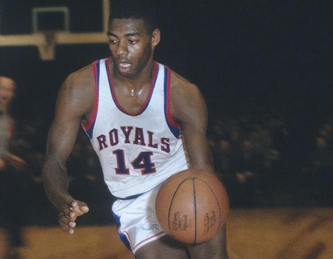 出战18场7次得分30+，波特创职业生涯单赛季场次纪录