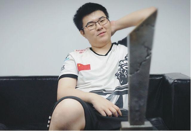 下半场爆发！约翰逊全场18中9，得到29分12板12助