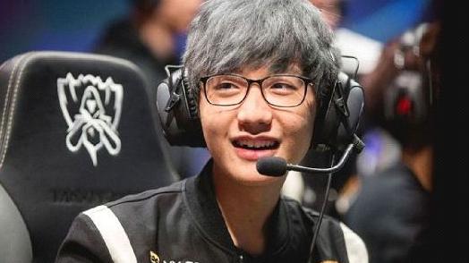 “这说不通”！世界杯抽签仪式上，特朗普提议给美式橄榄球改名