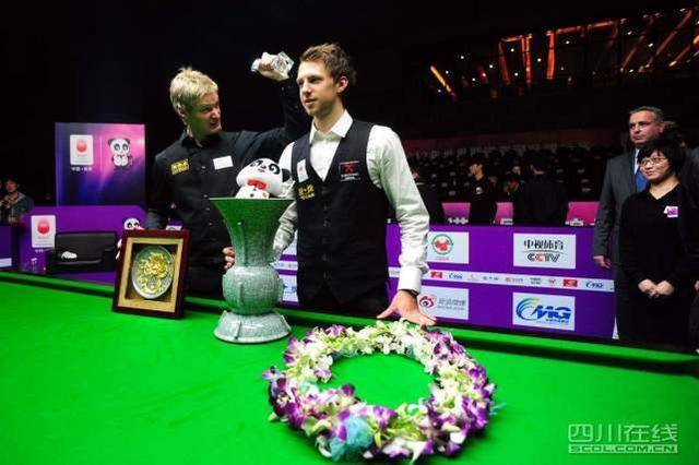 巴黎高层与 巴黎高层与